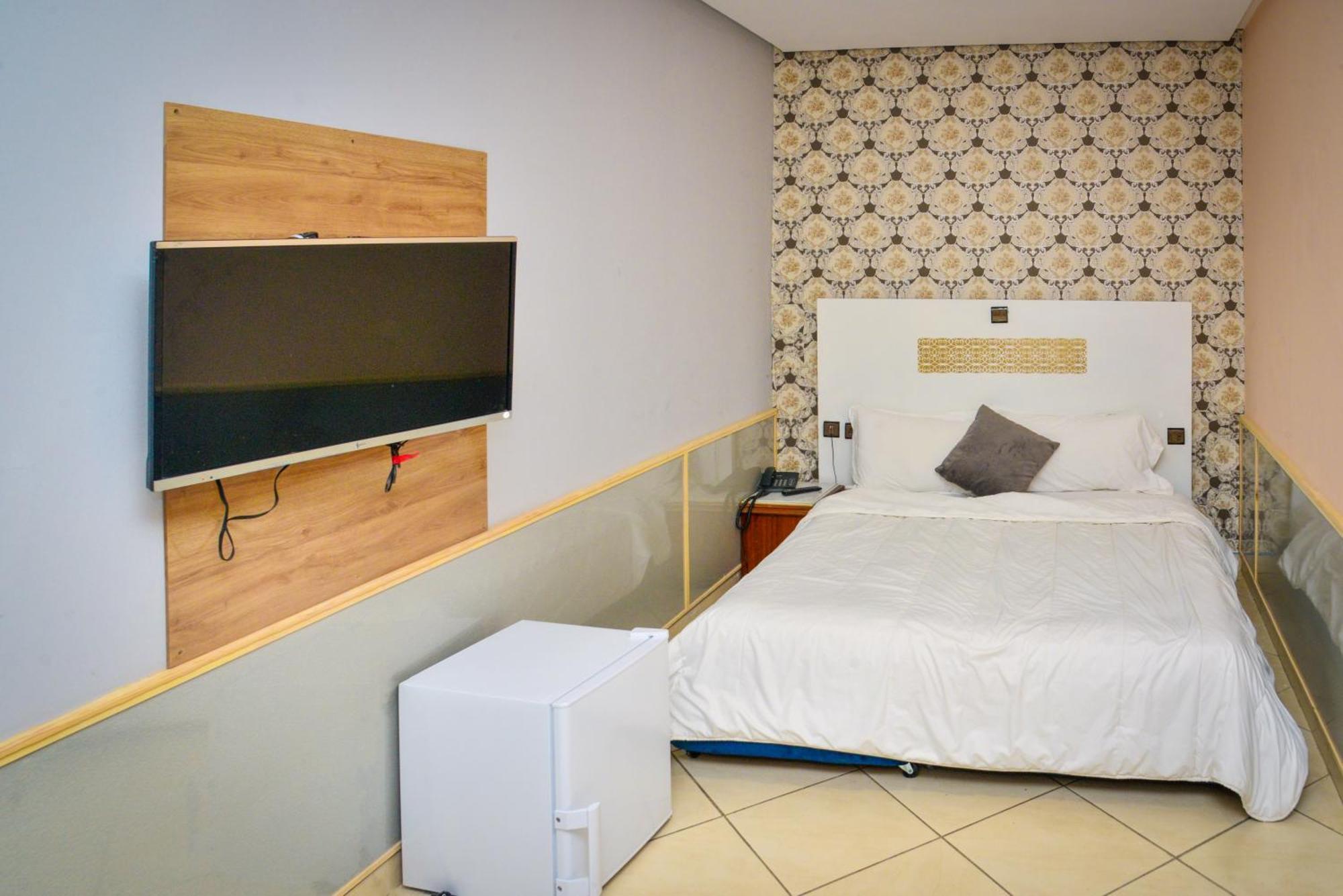 Free Zone Hotel Gzennaïa Екстериор снимка