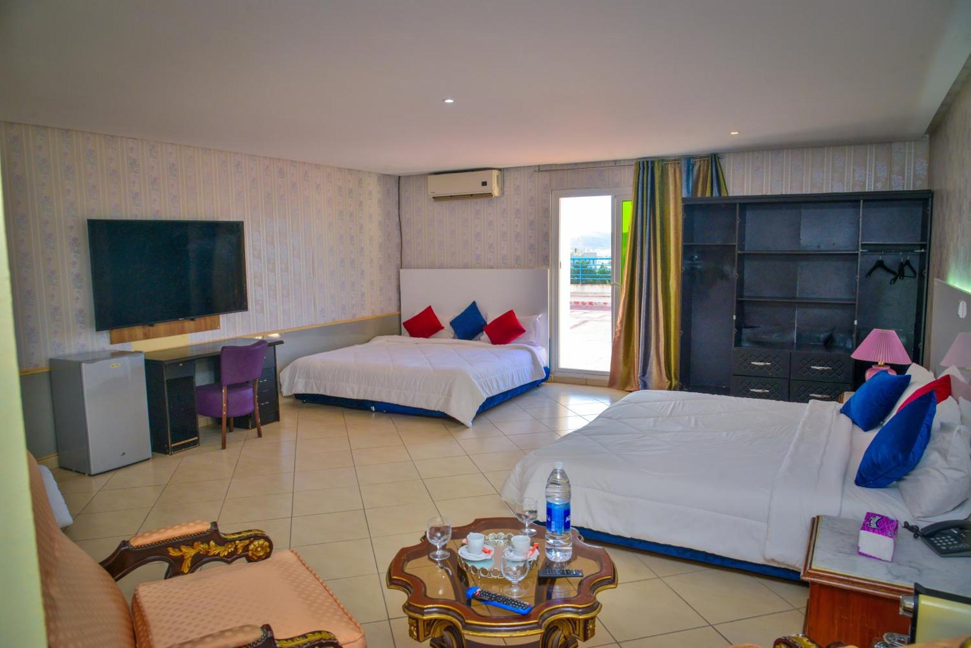 Free Zone Hotel Gzennaïa Екстериор снимка