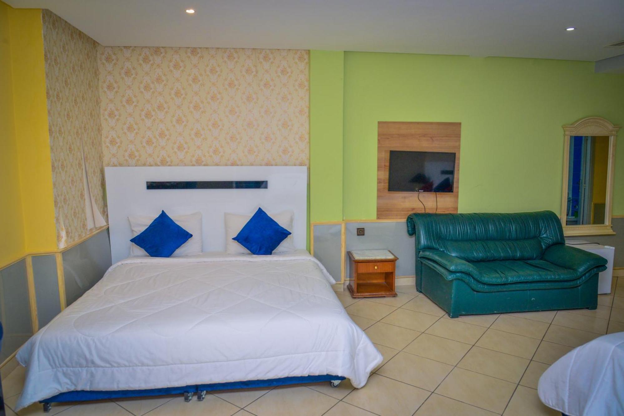 Free Zone Hotel Gzennaïa Екстериор снимка